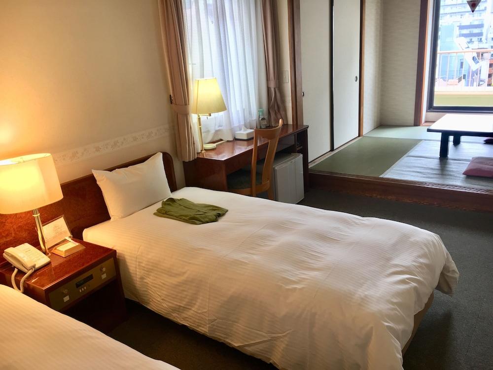 Ueno Terminal Hotel Tokyo Bagian luar foto