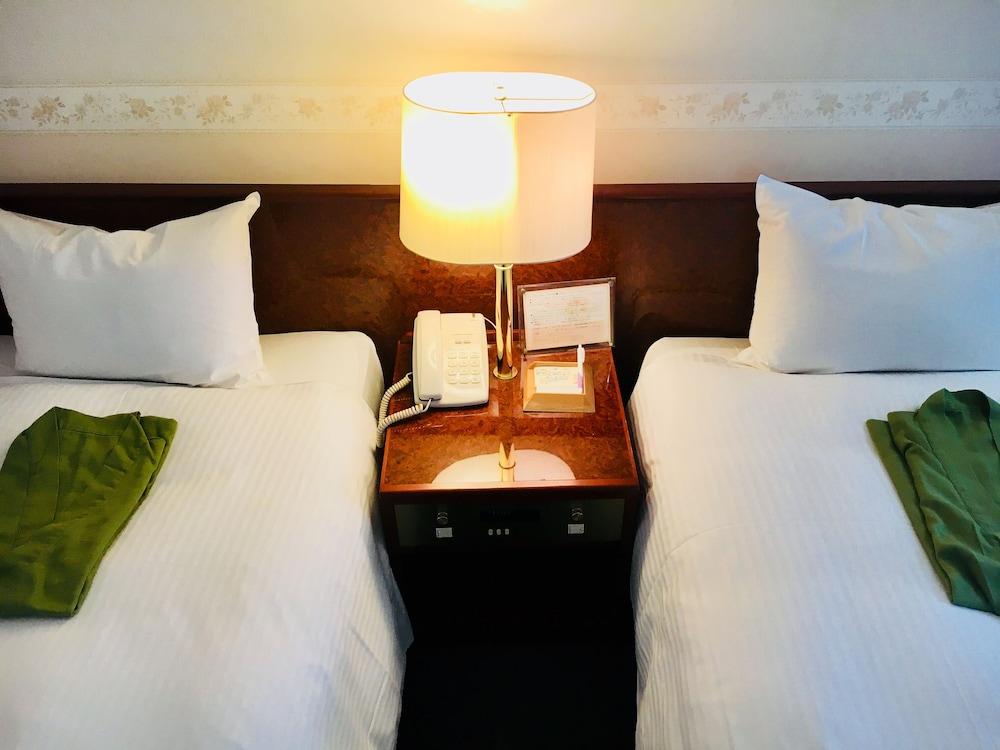 Ueno Terminal Hotel Tokyo Bagian luar foto