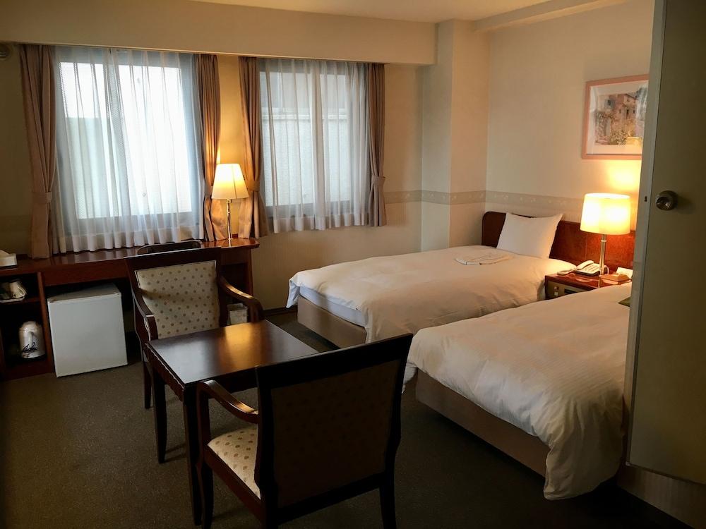 Ueno Terminal Hotel Tokyo Bagian luar foto