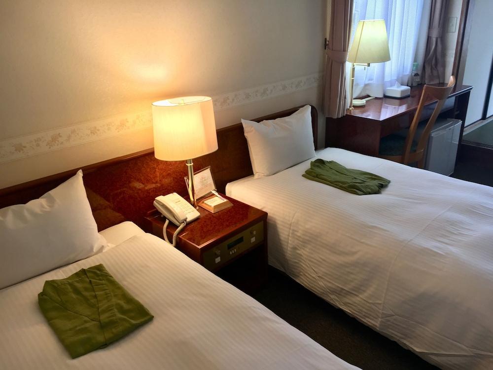 Ueno Terminal Hotel Tokyo Bagian luar foto