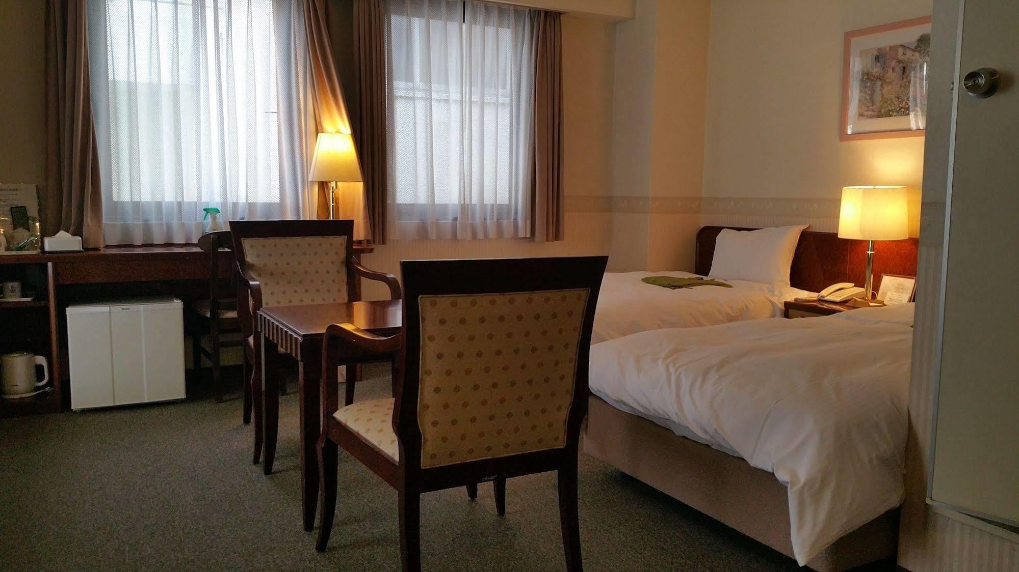 Ueno Terminal Hotel Tokyo Bagian luar foto