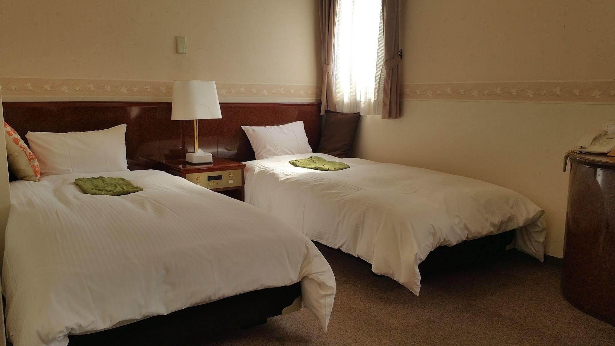 Ueno Terminal Hotel Tokyo Bagian luar foto