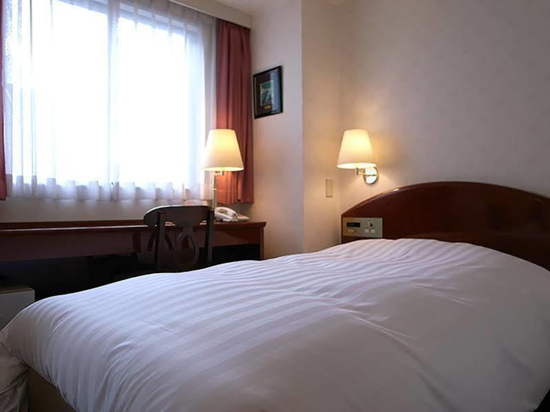 Ueno Terminal Hotel Tokyo Bagian luar foto